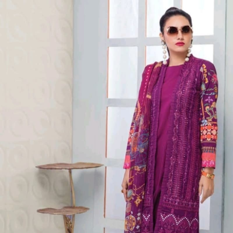 Lawn embroidery suiT